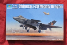 images/productimages/small/Chinese J-20 Mighty Dragon Trumpeter 1;72 voor.jpg